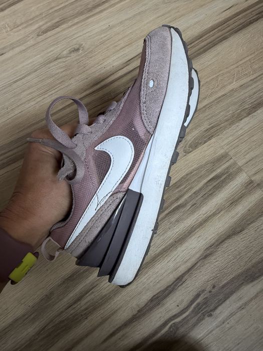 Оригинални юношески маратонки Nike Waffle One! 32 н