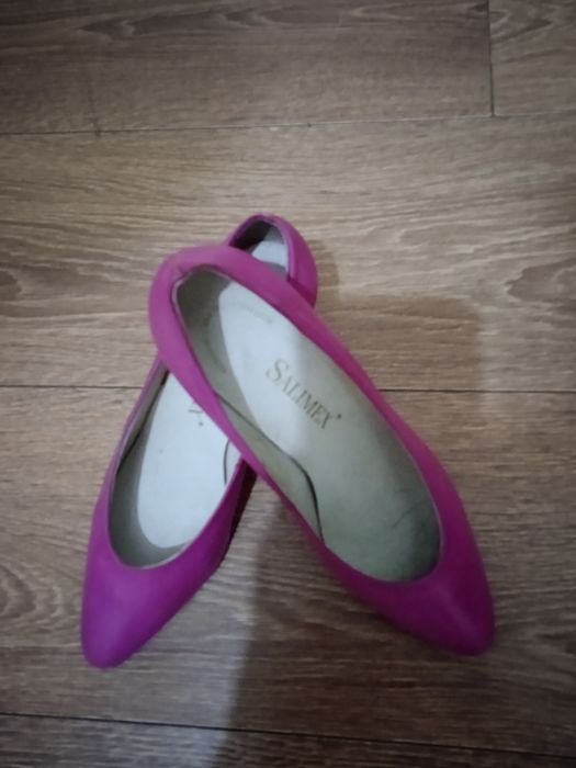 Продаются новые туфли