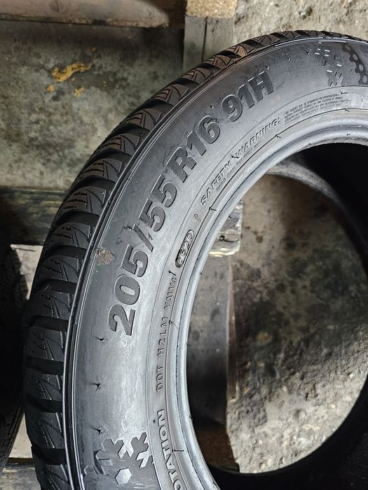 2 anvelope iarna 205 55 16 Kumho 2020