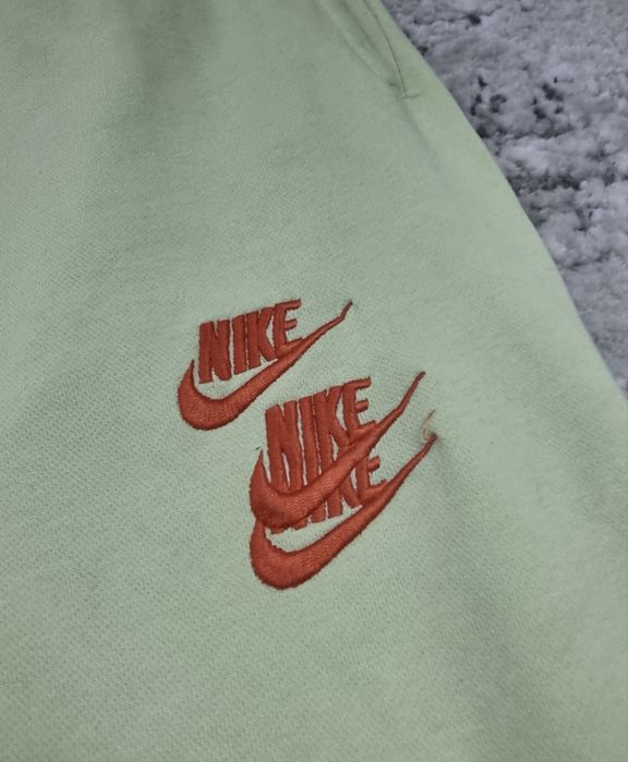 Pantaloni nike