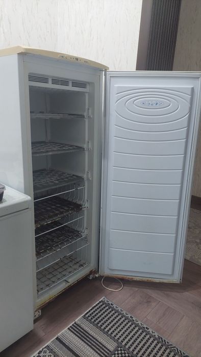 Продам Морозильник Бирюса