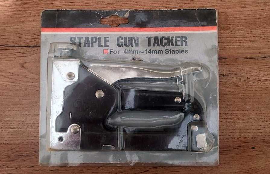 Мебельный степлер