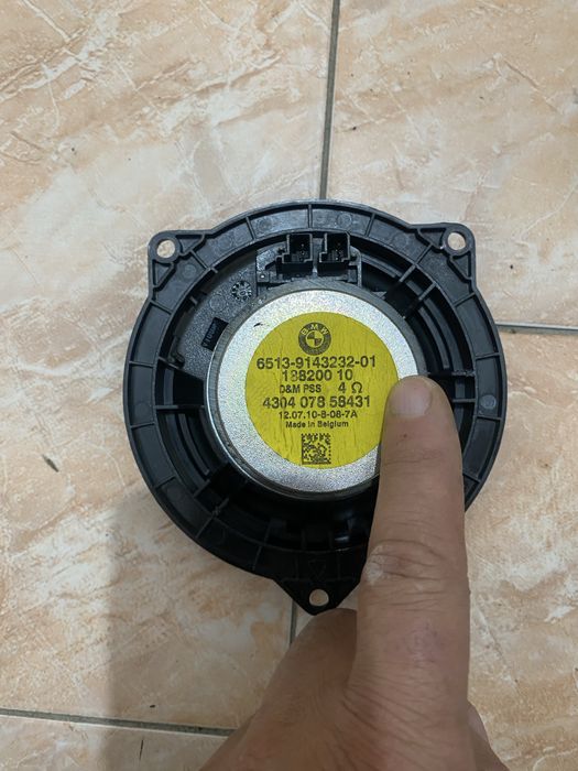 Vand set boxe audio originale BMW E 90,  pret 500 lei