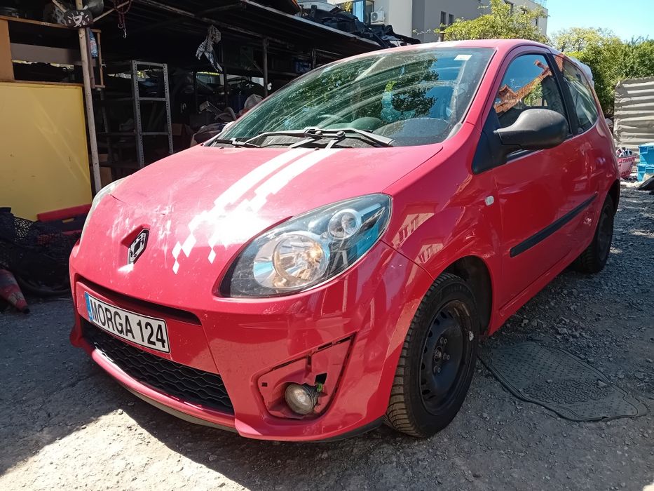 Renault Twingo на части