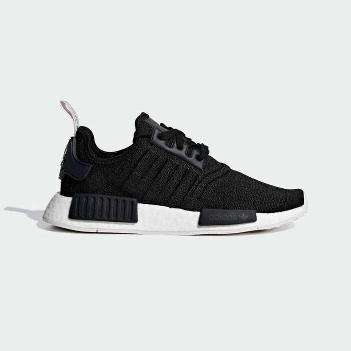 Дамски маратонки   ADIDAS NMD_R1   Оригинални   EU40 2/3