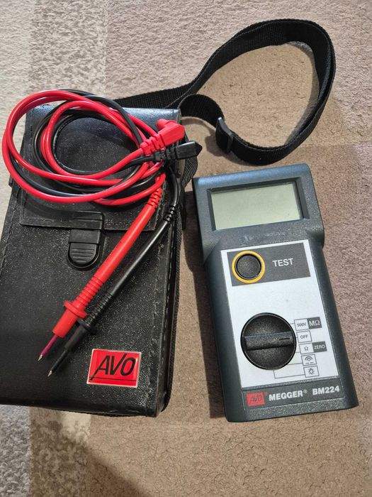 Изолационен тестер MEGGER BM224, професионален