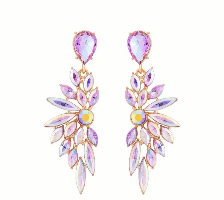 Луксозни елегантни обици налични в два цвята