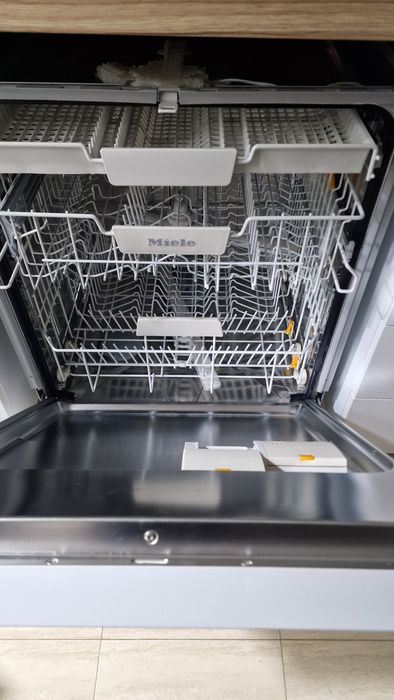Masina de spalat vase miele