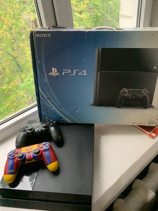 PS4 игровая приставка