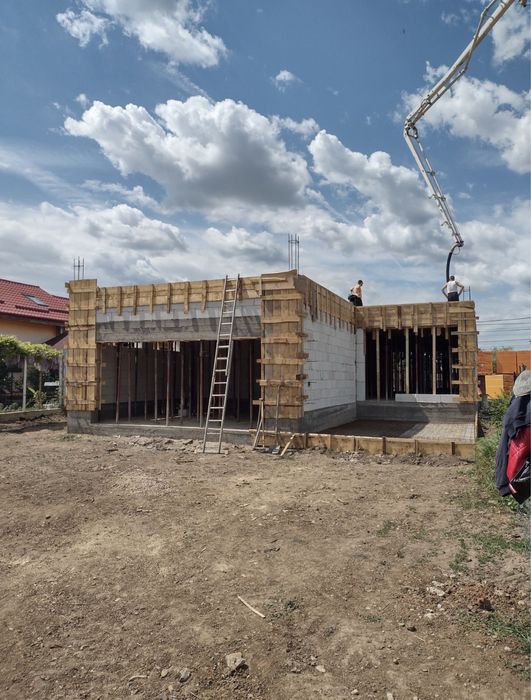 Meseriași  Lucrari Calitative interioare si exterioare