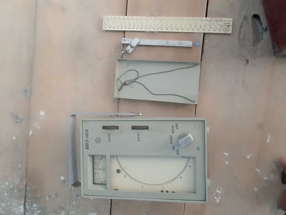 Izolyatsiya qarshiligini o‘lchash asbobi ПЗ-10Д (megommmetr)