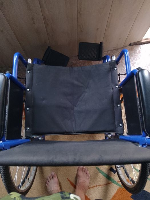 Продам  коляску инвалидную