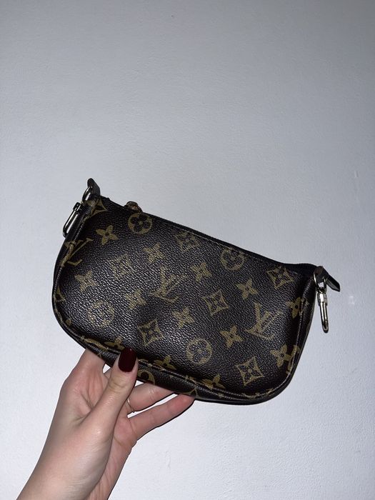 Geanta dama mica model clasic maro