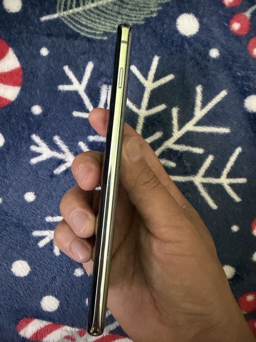 Продам Samsung S10 Самсунг С10