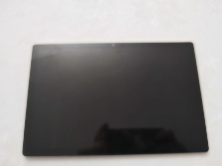 Продам планшет почти новый