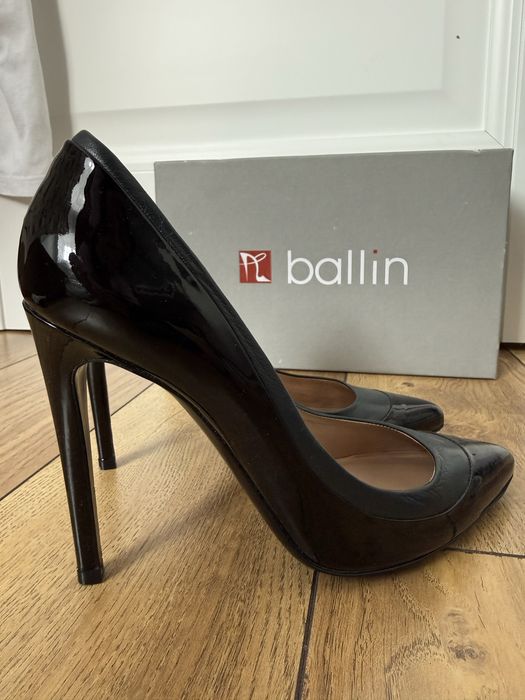 Продам женскую обувь