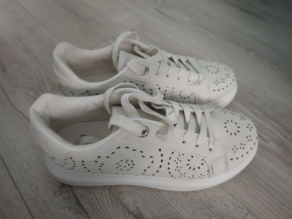 Дамски маратонки