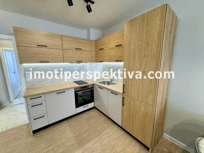 Продава се Двустаен апартамент в Пловдив, Кършияка - 73 кв.м за 1781 €/кв.м - Снимка #3