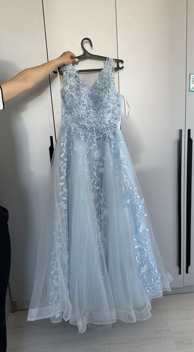 Платье бальное