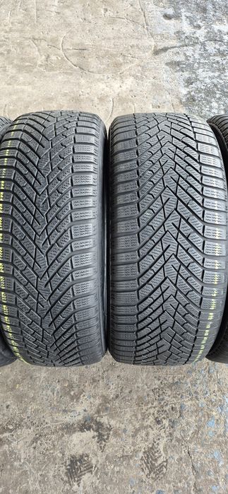 4 anvelope iarna Pirelli,fata 235/45/21,spate 255/40/21,dot 2022.Pretul este pe bucata.