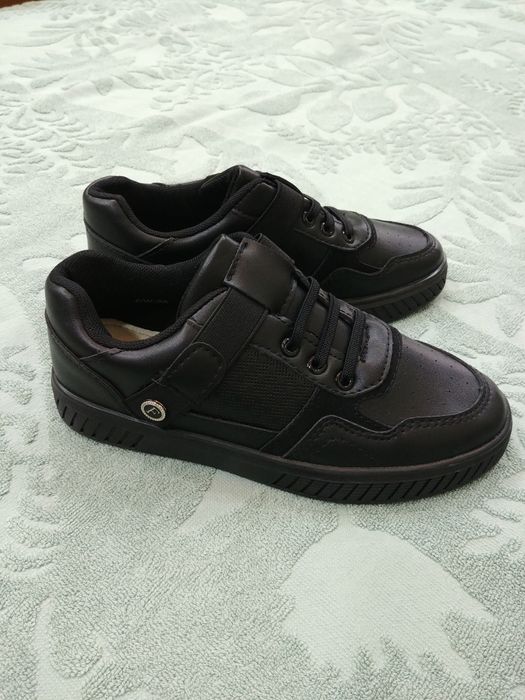 Обувь Новые 34р мальчику в школу