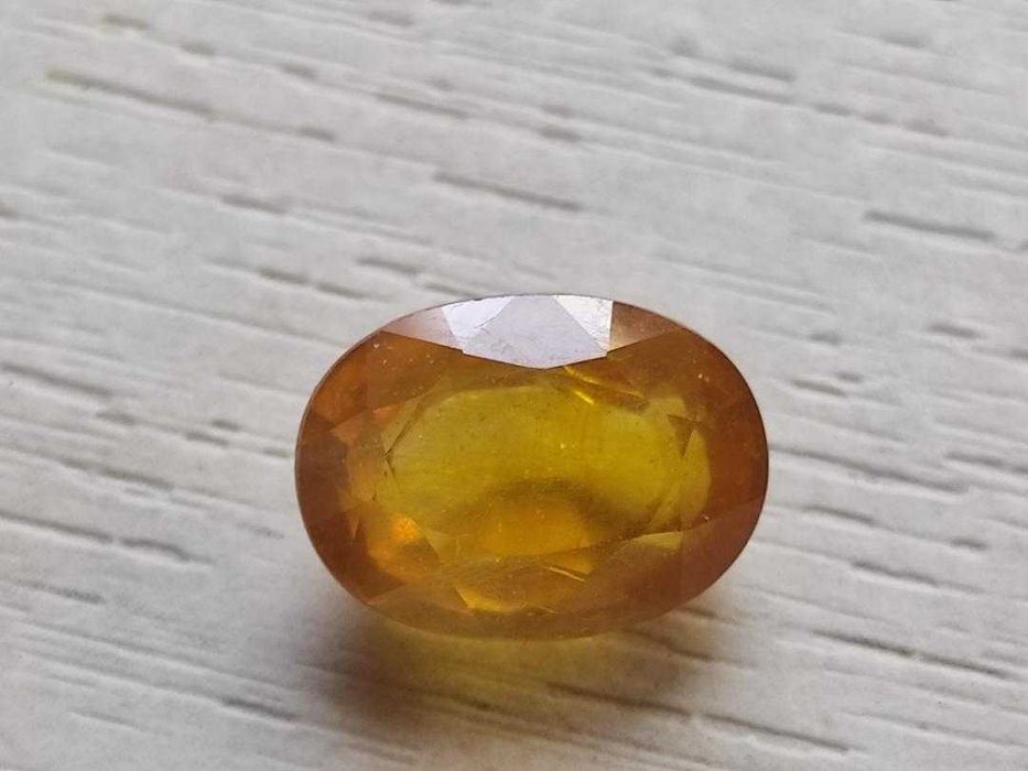 Естествен жълт сапфир 6.50 кт.