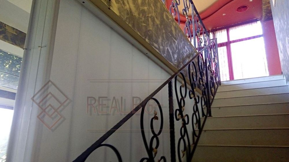 Продава се Заведение в Балчик - 247 кв.м за 466 €/кв.м - Снимка #4