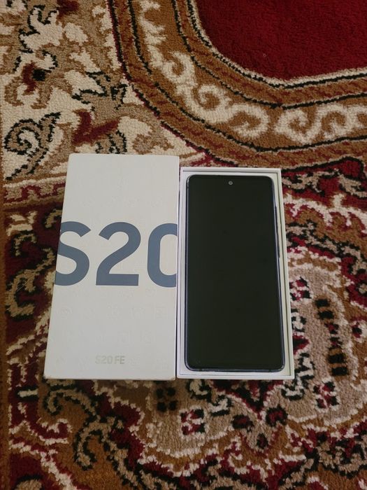 Samsung Galaxy S20FE 6+6/128gb