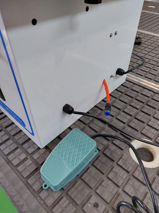 Кромкооблицовочный станок с автоматической обрезкой кромки Practic