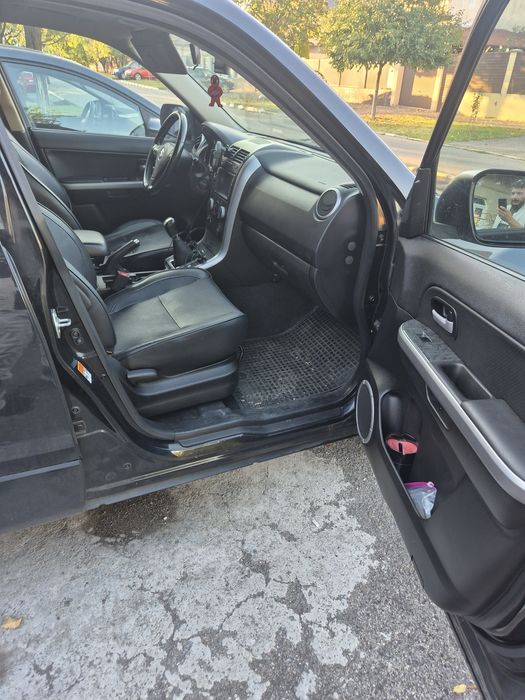 SUZUKI Grand Vitara 2011 — imagine 3