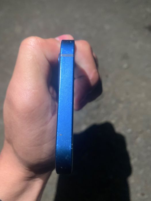 Продам iphone 12 в отличном состоянии