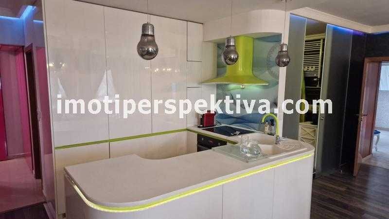 Продава се Тристаен апартамент в Пловдив, Кършияка - 100 кв.м за 1632 €/кв.м - Снимка #8