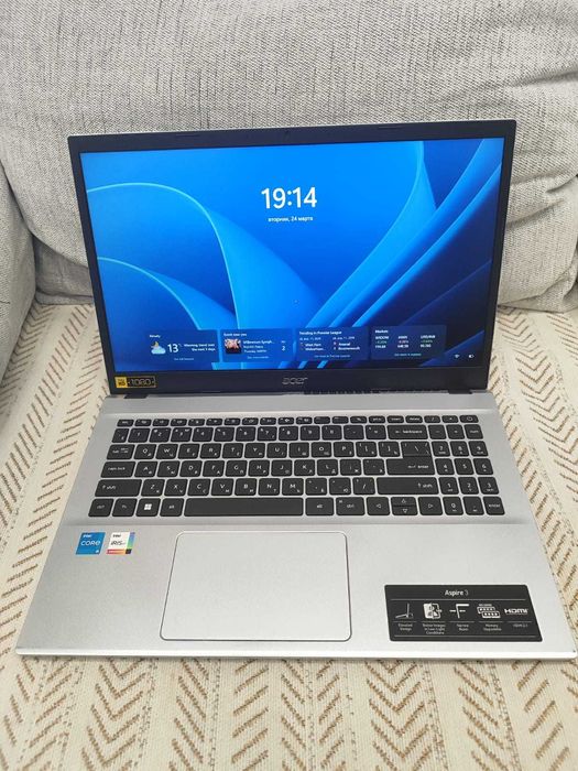 Продам ноутбук acer aspire 3  A315-59