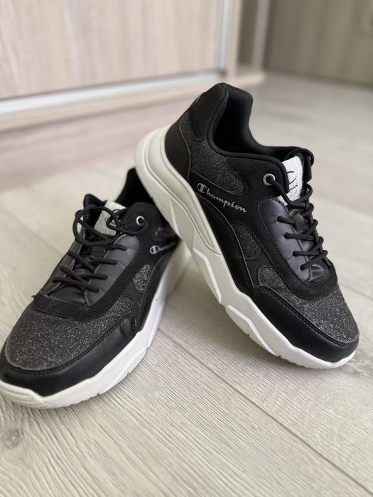 Дамски маратонки- Champion