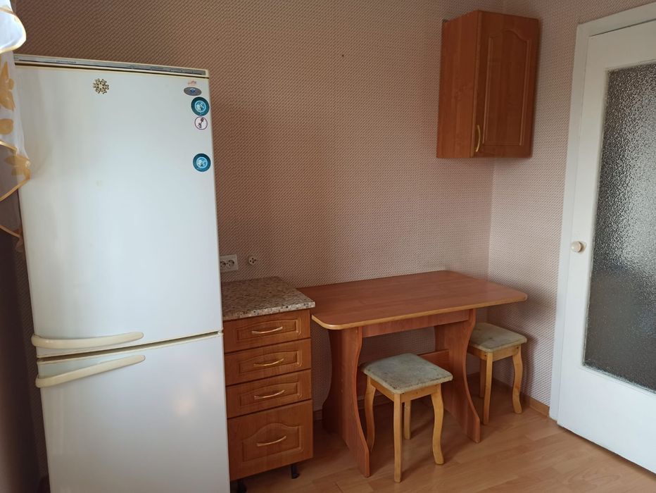 1кв , район "8 школа","Сокол",ленинградка,г Петропавловск.