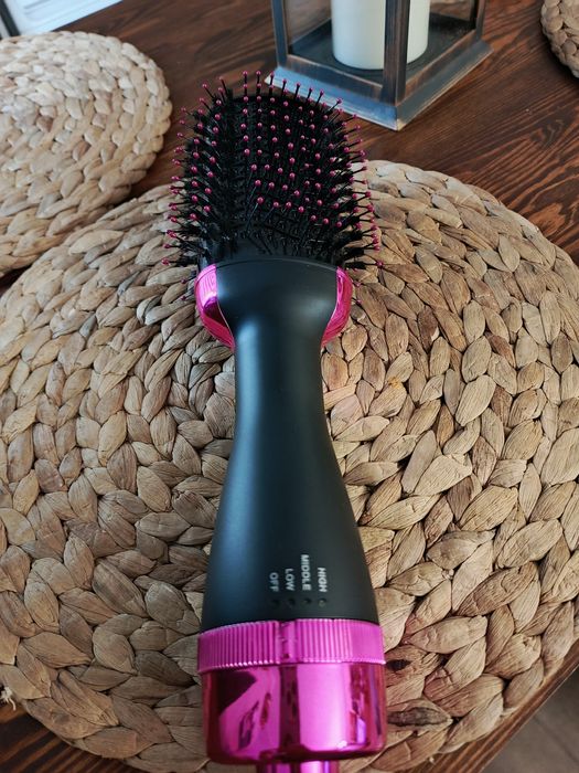 Четка с горещ въздух