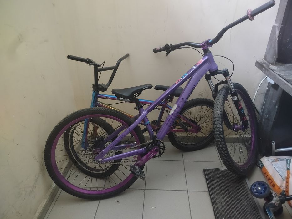 Ерек м8 фиолетовый цвета обмен есть