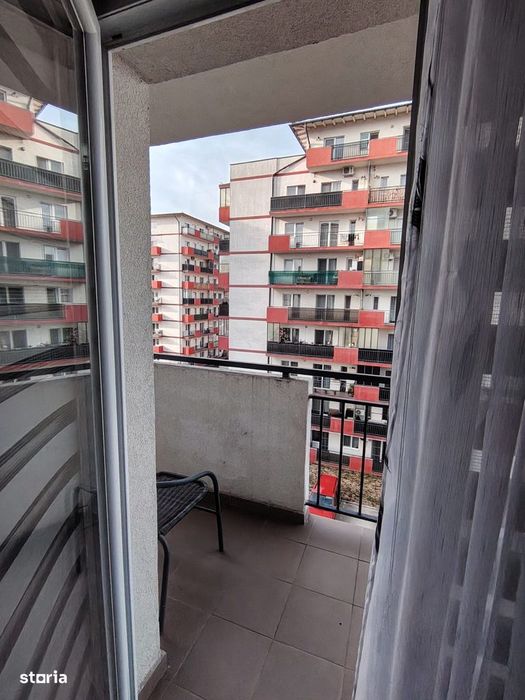 Apartament de vanzare 3 camere cu terasa, mobilat si utilat, parcare