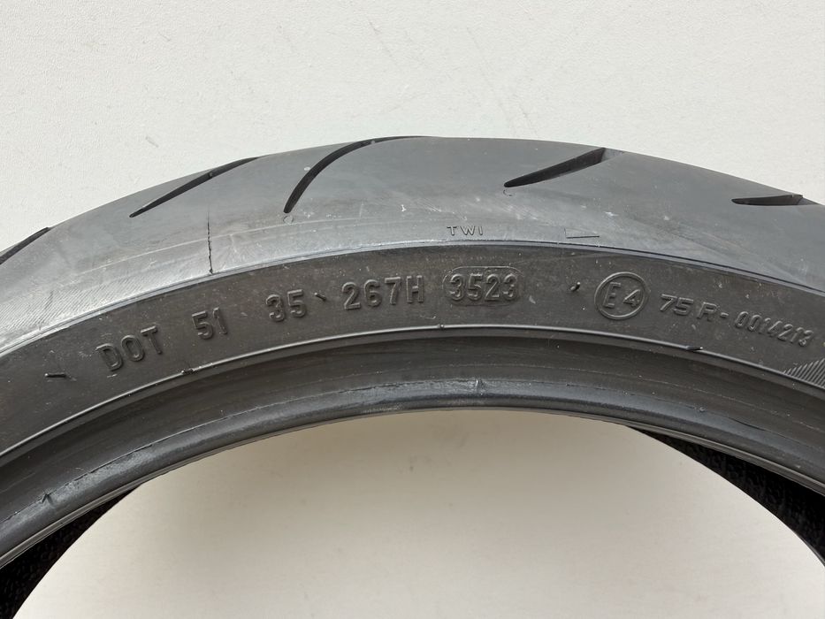 150/60/17 Metzeler m9rr dot 2023