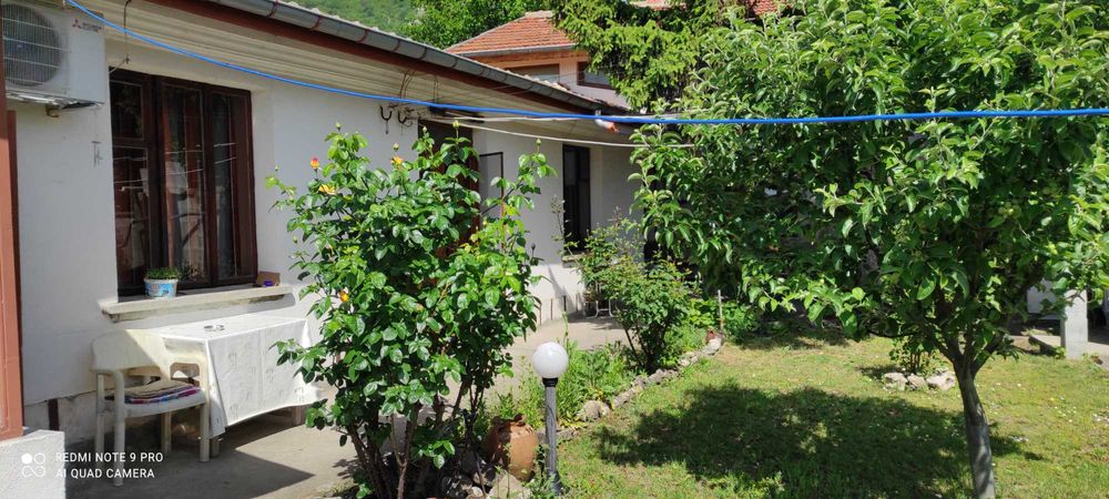 Продава се Къща в София, Красна поляна 3 - 749 кв.м за 207 €/кв.м - Снимка #2