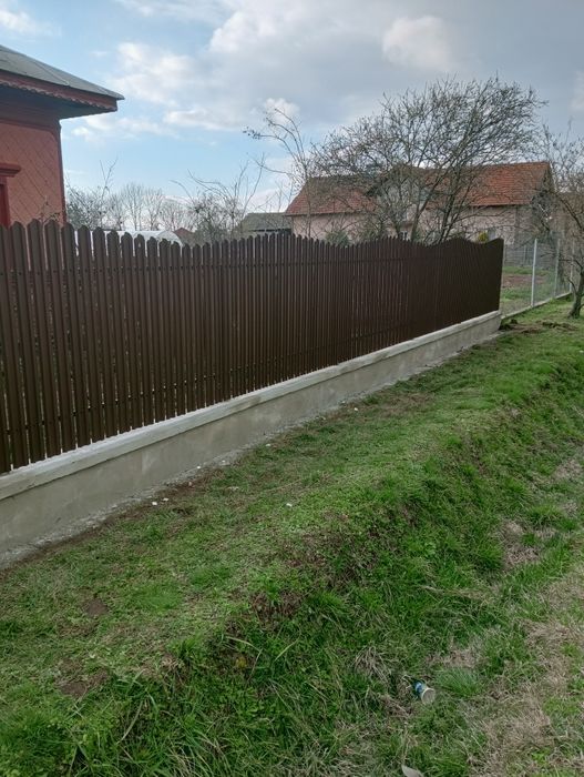 Vând garduri și porți din