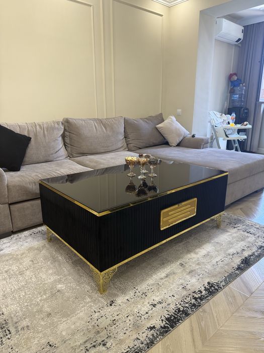 Журнальный столик