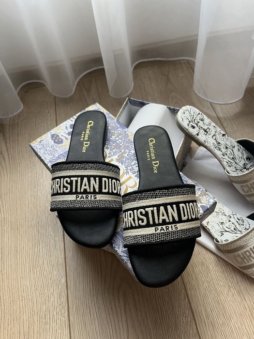 Дамски чехли Dior