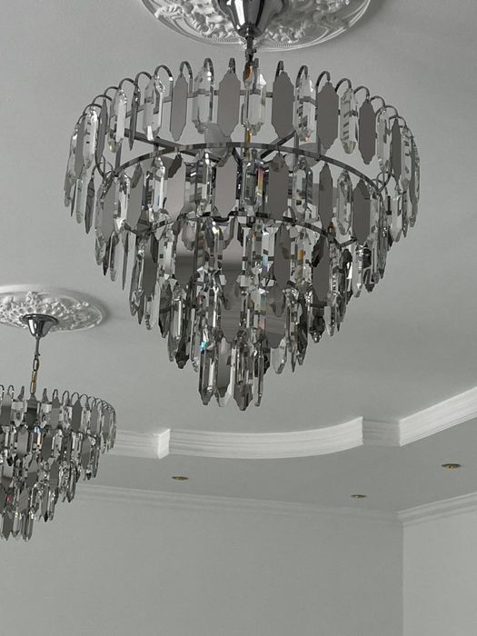 Продаётся люстра