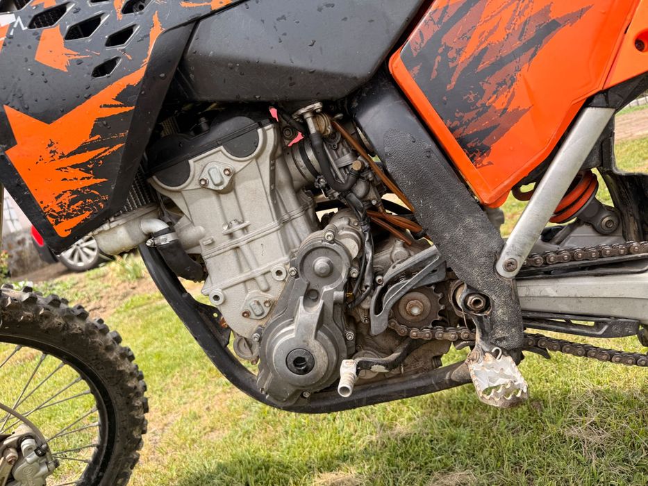 KTM 505 SX-F DE VÂNZARE  Vând KTM 505 SX-F în stare foarte bună. L-am cumpărat, însă la scurt timp am plecat în Germania