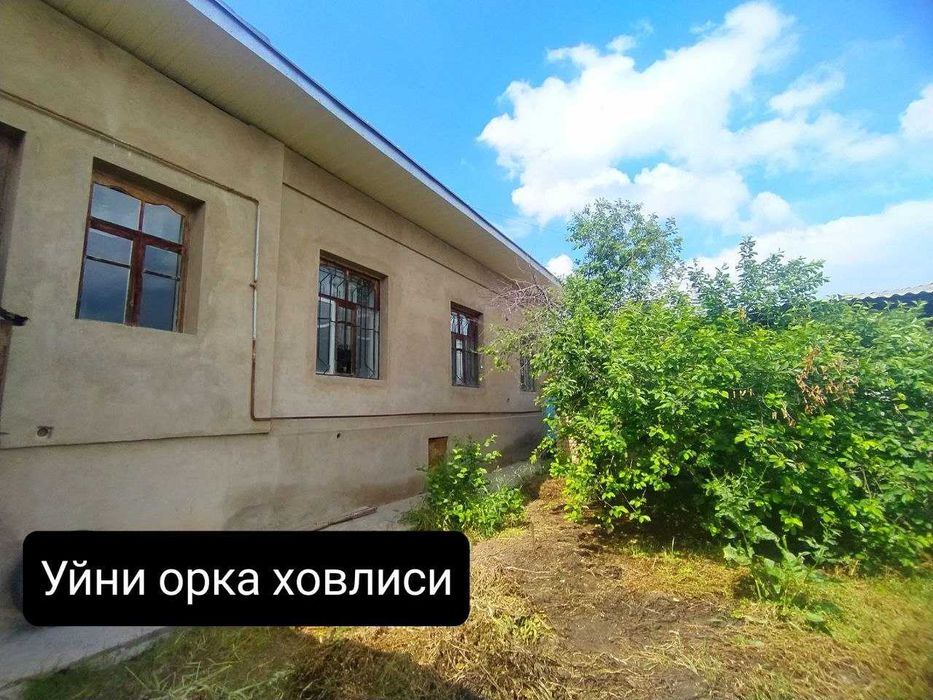 Ховли Сотилади 5 ХОНА 5 сотик + Хамза мфй Горпаркдан  2 км Чирчик