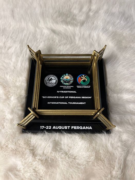 Медали на заказ, Награды Статуэтки, кубки и Плакетки