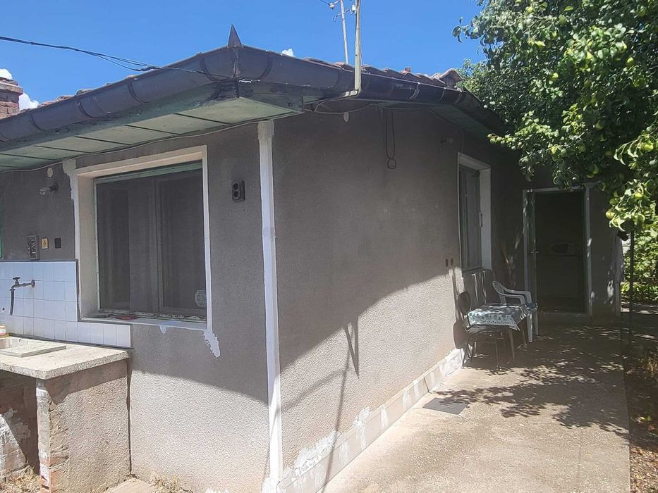 Продава се Къща в Павликени - 70 кв.м за 430 €/кв.м - Снимка #1