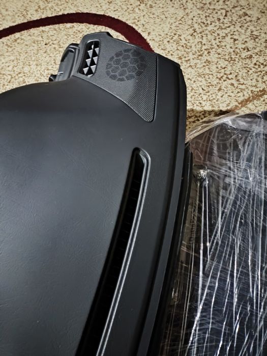 Mercedes 210 торпеда, панель