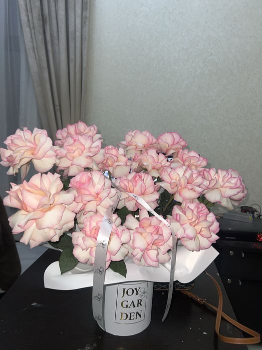 Цветы розы букеты